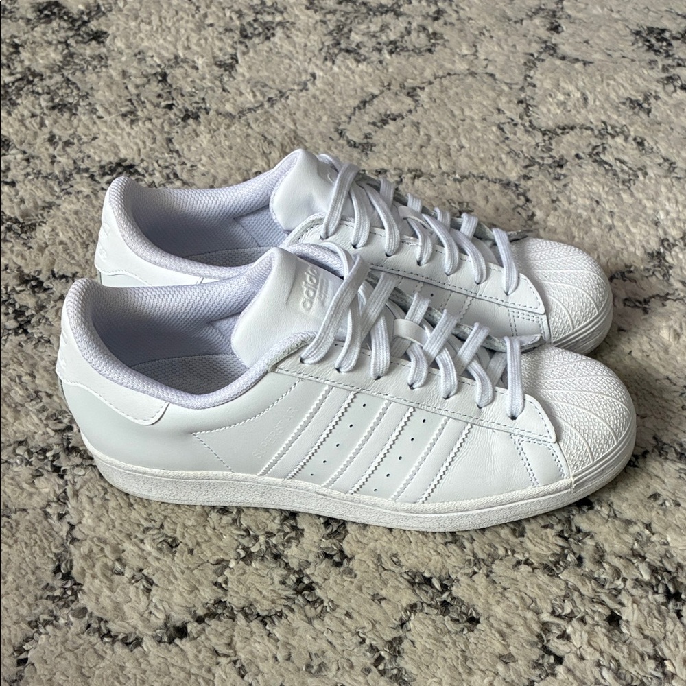 Adidas All-White Superstar 2 Sneakers—-Size: 7M/8W